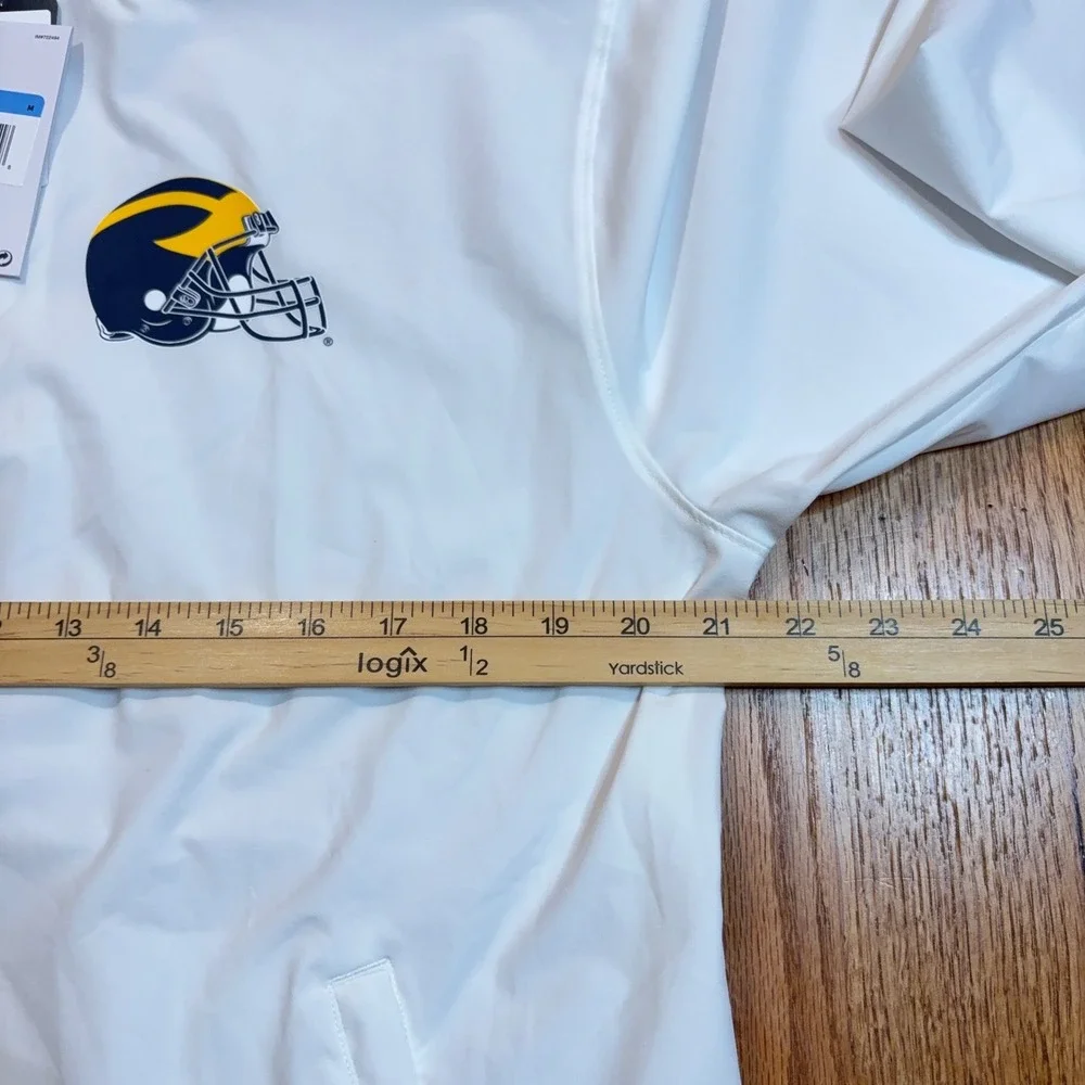 Nike Jordan Michigan Wolverines Pullover Mens Med White 1/4 Zip Hooded Sideline